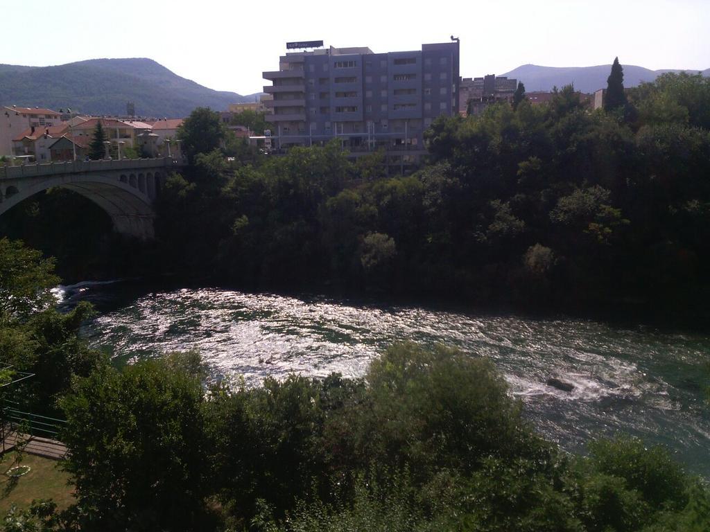 Apartments Aldi Mostar Bagian luar foto