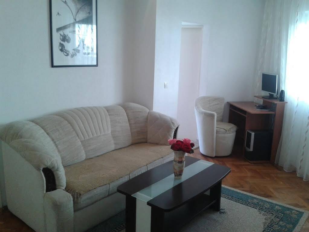 Apartments Aldi Mostar Bagian luar foto